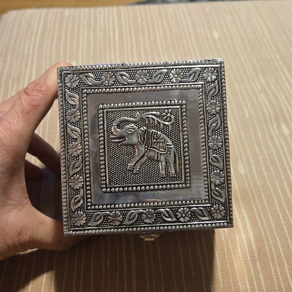 Vintage Embossed Silver Metal Elephant Jewelry Box with Blue Velvet Lining