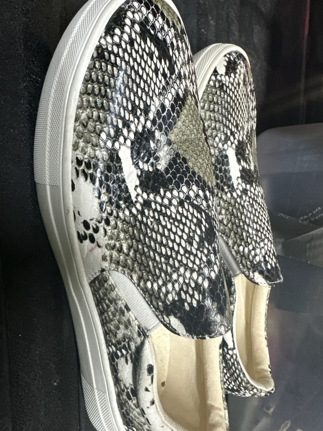 Matisse Women's Snakeskin Print Slip-On Sneakers Size 11M 5