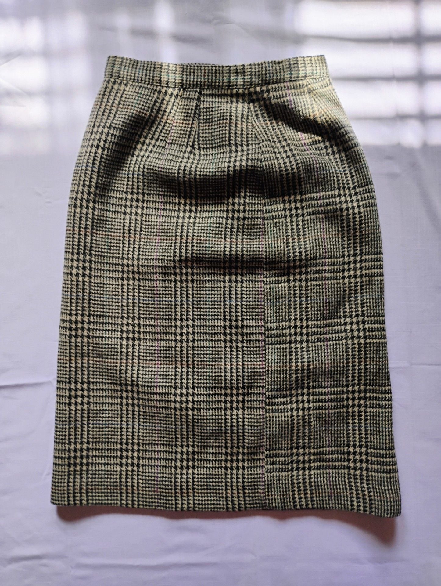Vintage Anne Shaugnessy Plaid A-Line Skirt | 100% Pure Wool | Size 6 2