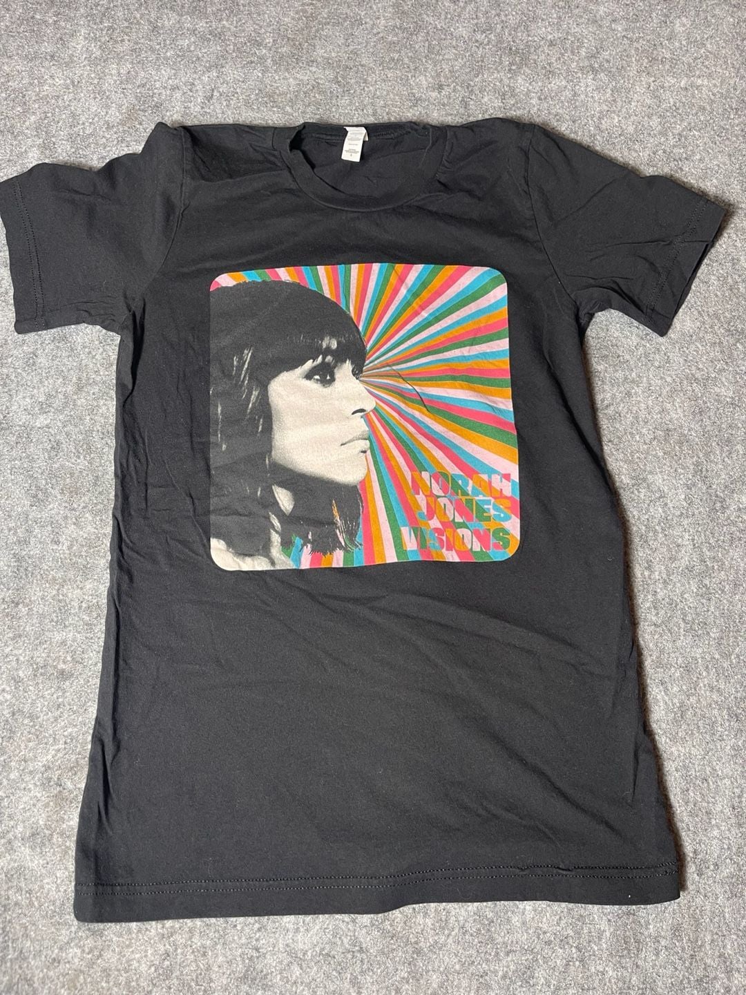 Norah Jones Visions Starburst Graphic T-Shirt Women’s 2