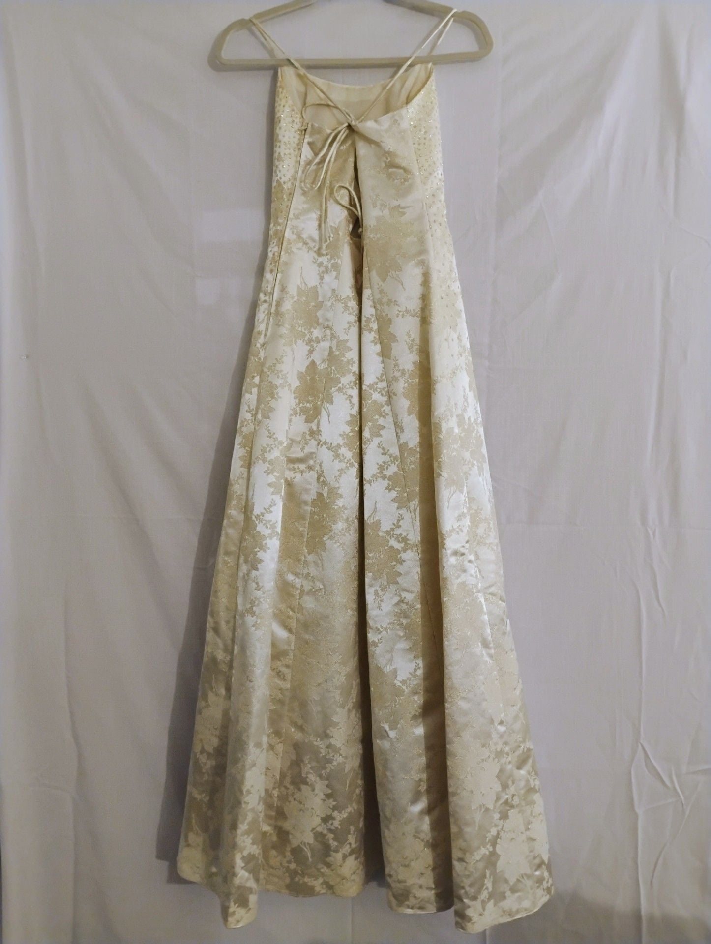Vintage Onyx Nite Gold Floral Brocade Lace-Up Gown - Size 10 (Modern Size 6/8) 6