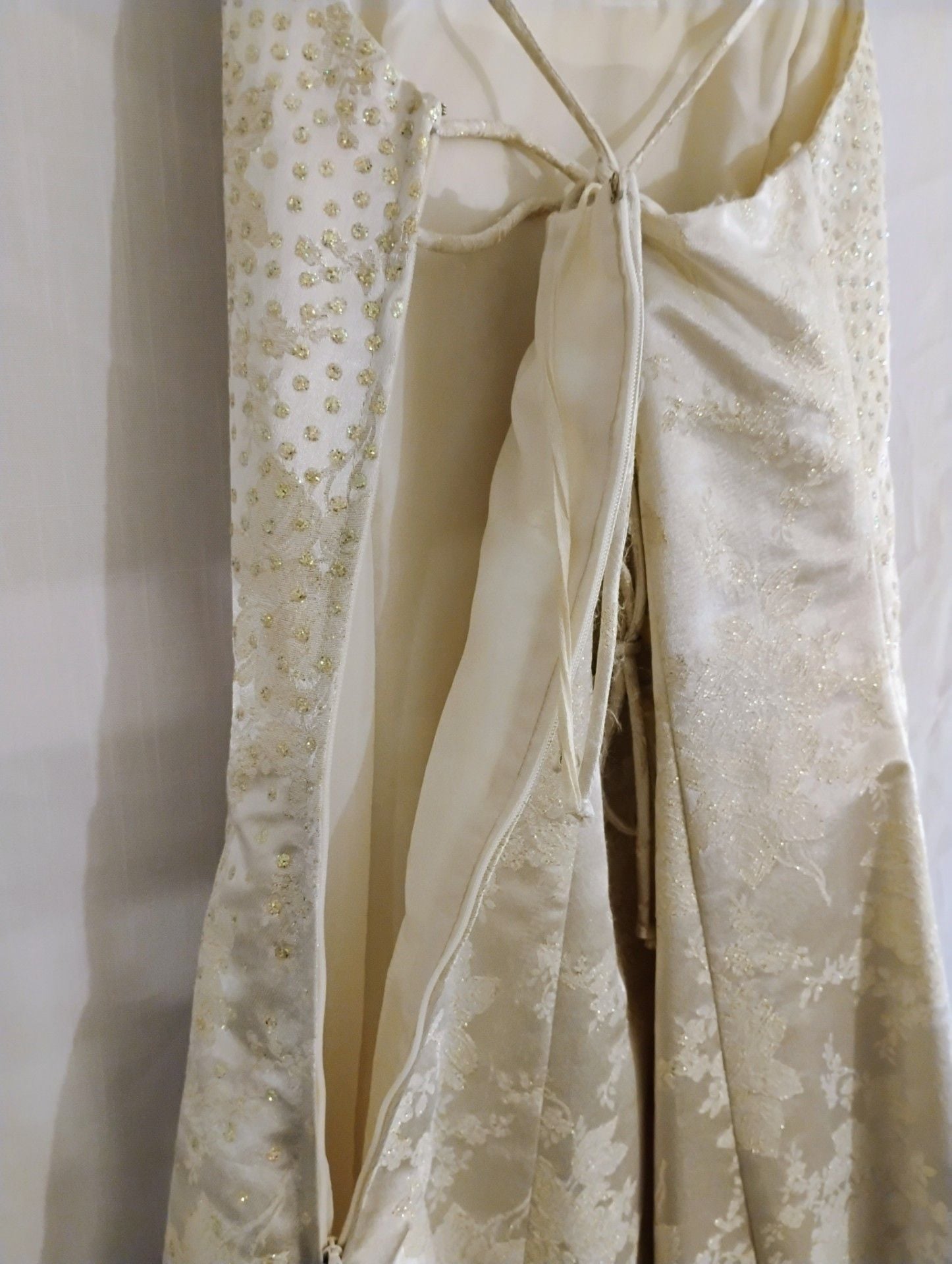 Vintage Onyx Nite Gold Floral Brocade Lace-Up Gown - Size 10 (Modern Size 6/8) 10