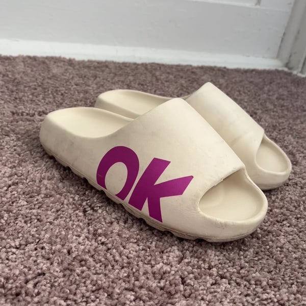 White EVA Soft Foam OK Print Pillow Slides