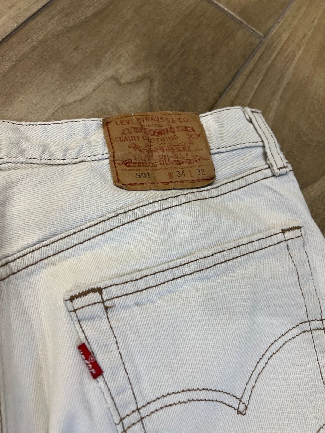Levi's Authorized Vintage 501 White Wash Button Fly Jeans Made in USA Size 34x32 8