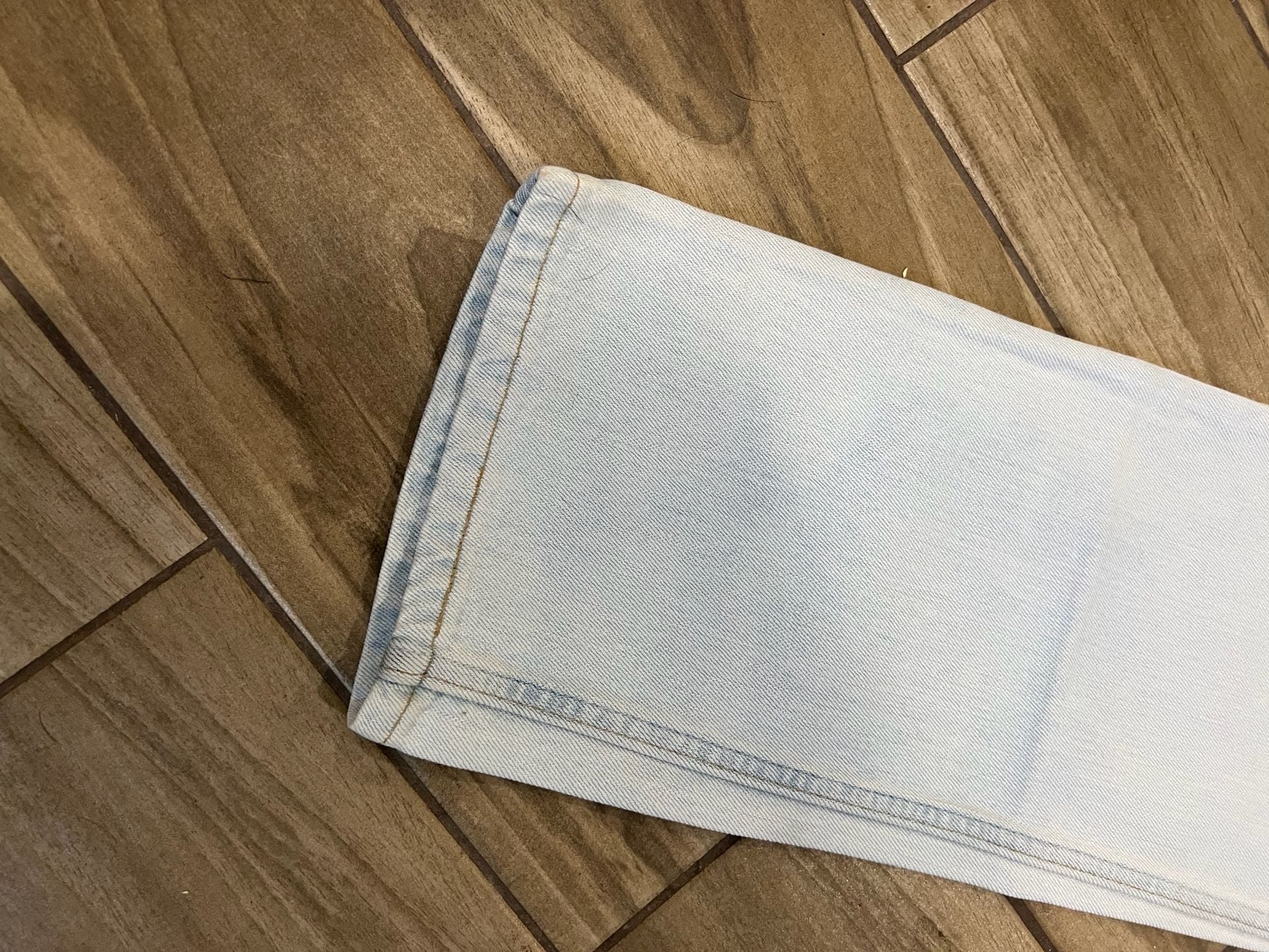 Vintage 90s Levi's 501 Made in USA Light Wash Straight Leg Button Fly Jeans 34x34 3