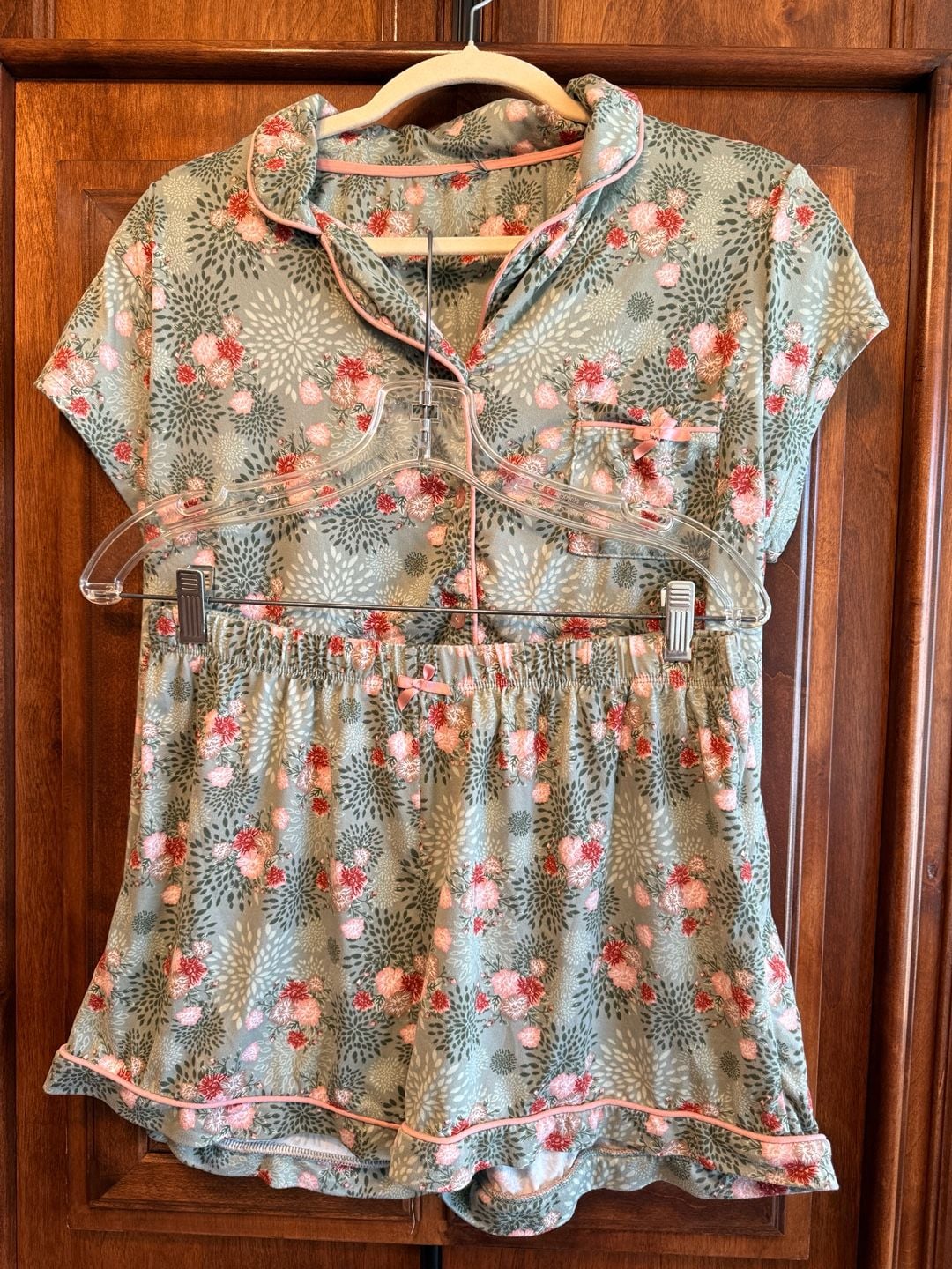 Cynthia Rowley Floral Short Pajama Set 2-Piece PJs Green and Pink Size Large 2