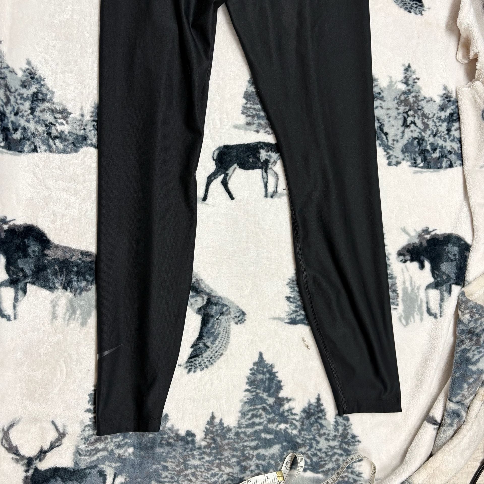 Nike Women's Dri-FIT High Waisted Full Length Black Leggings 3