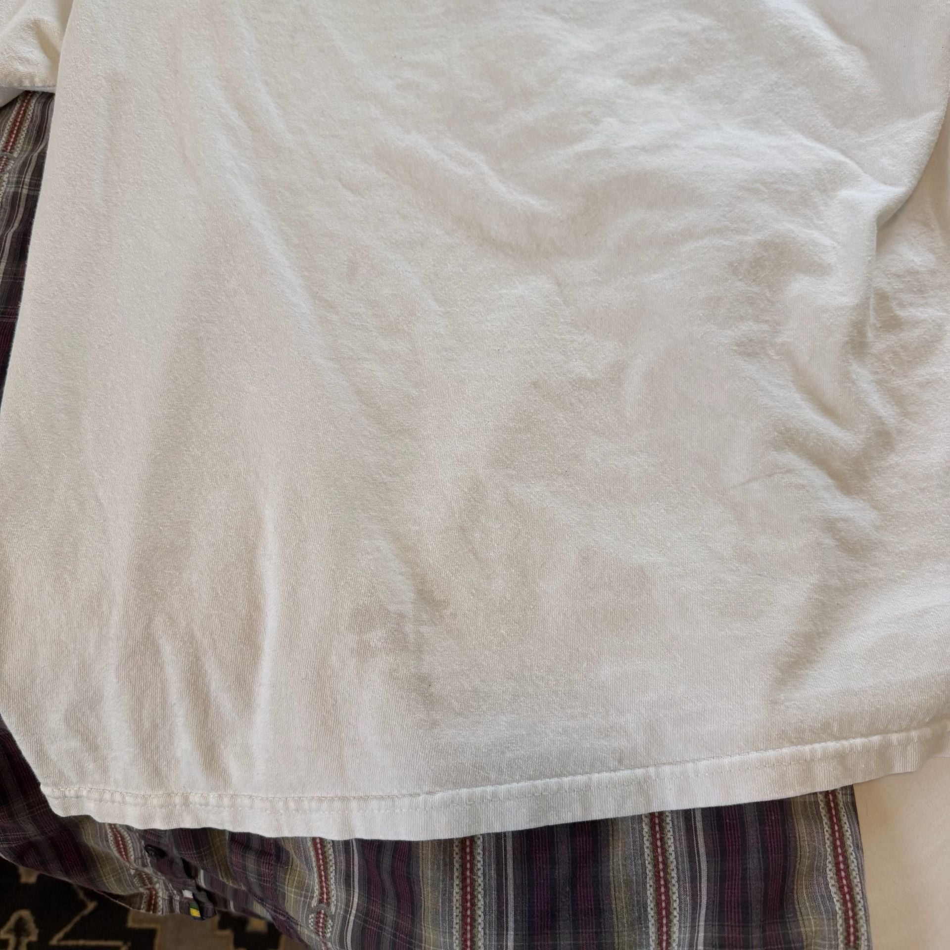 Vintage 90s Quiksilver Planet Earth Graphic T-Shirt White 5