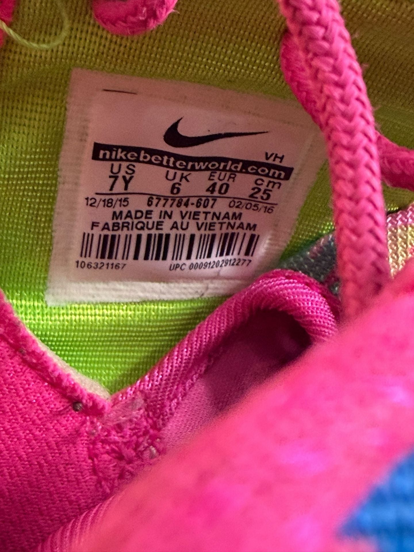 Nike Roshe One Print GS Pink Blast Electric Green Multi-Color 677784-607 8