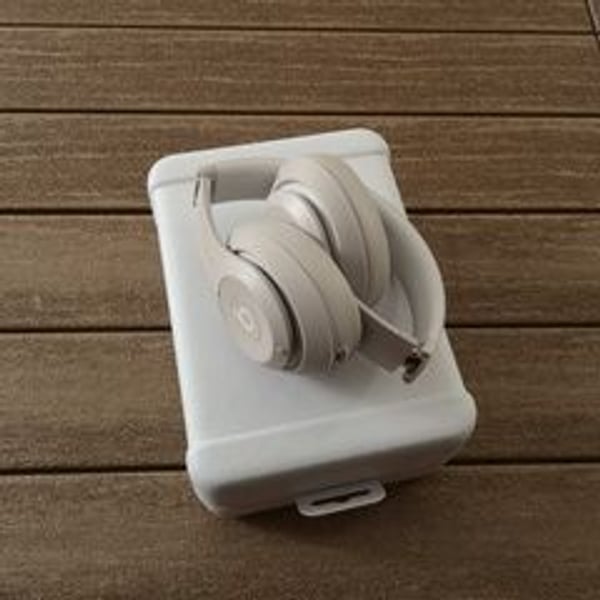 Beats Studio Pro Wireless Noise Cancelling Over-Ear Headphones - Sandstone