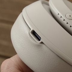 Beats Studio Pro Wireless Noise Cancelling Over-Ear Headphones - Sandstone 11