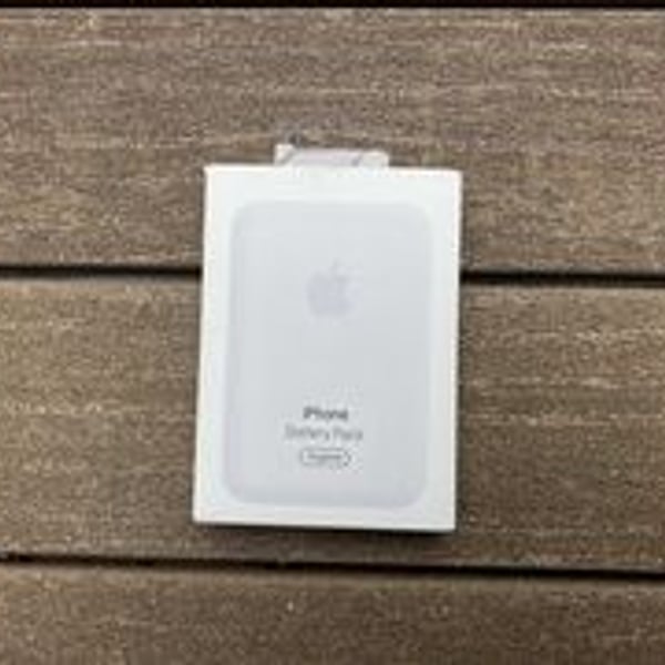 Apple MagSafe Battery Pack MJWY3AM/A for iPhone