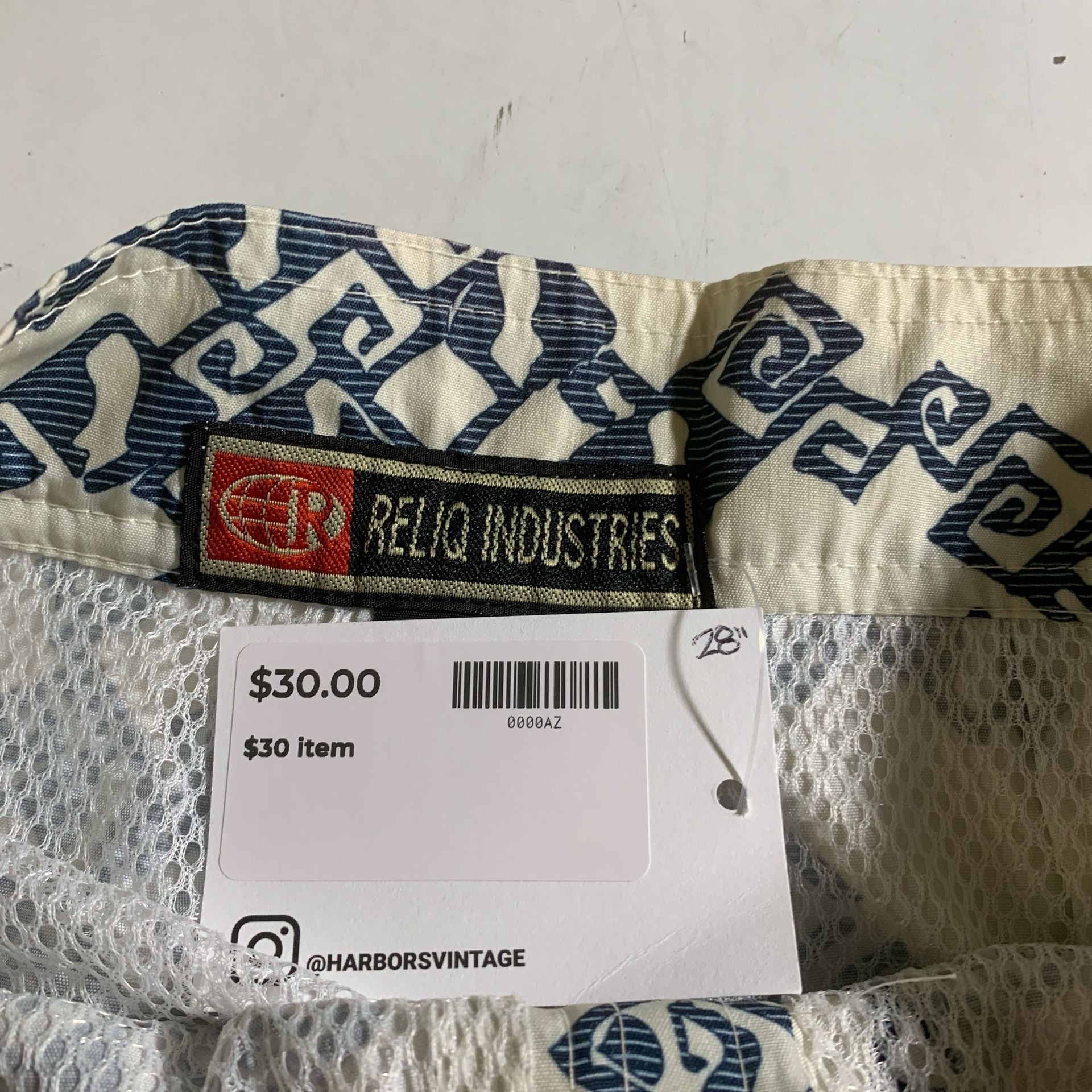 Reliq Industries Vintage Dragon Pattern Cargo Board Shorts 28-30” x 7” OF 8