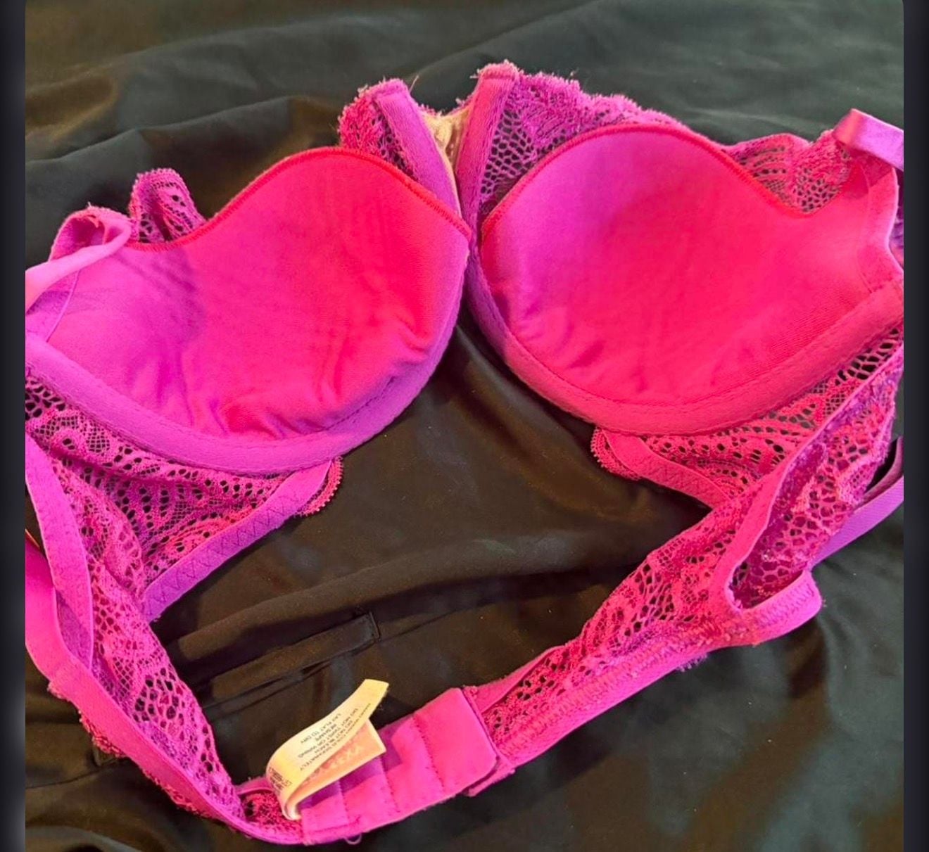 Victoria’s Secret Y2K Pink Lace Bra 34D Push Up Without Padding Sexy 2