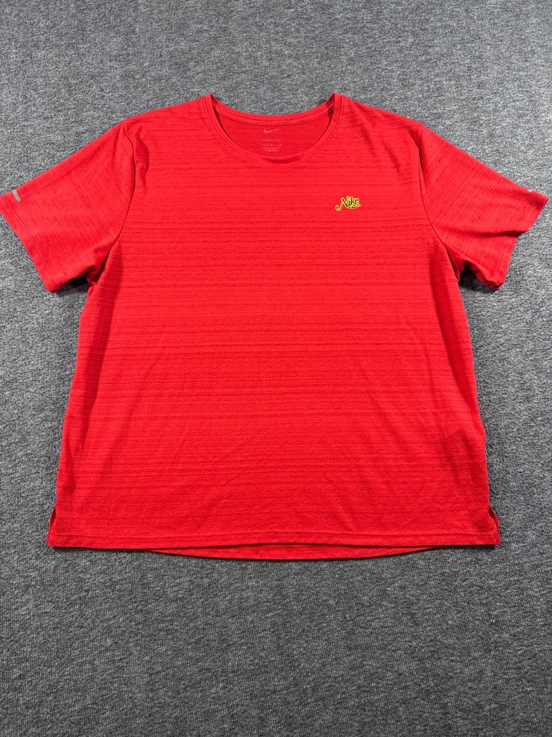 Nike Dri-FIT Miler Running T-Shirt Red Short Sleeve Men's Large 2