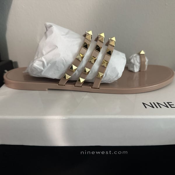 Nine West Cartee Studded Toe Loop Jelly Slide Sandals in Nude