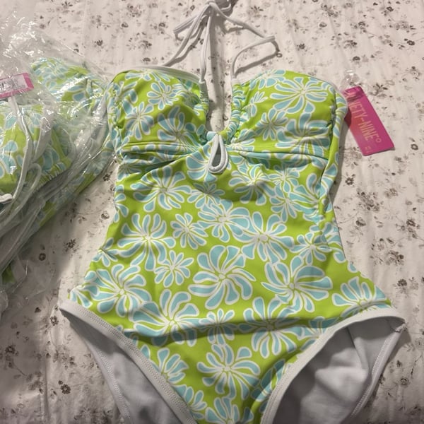 NINETY-NINE Juniors Womens Swimsuit Size XS One Piece Halter Neck New