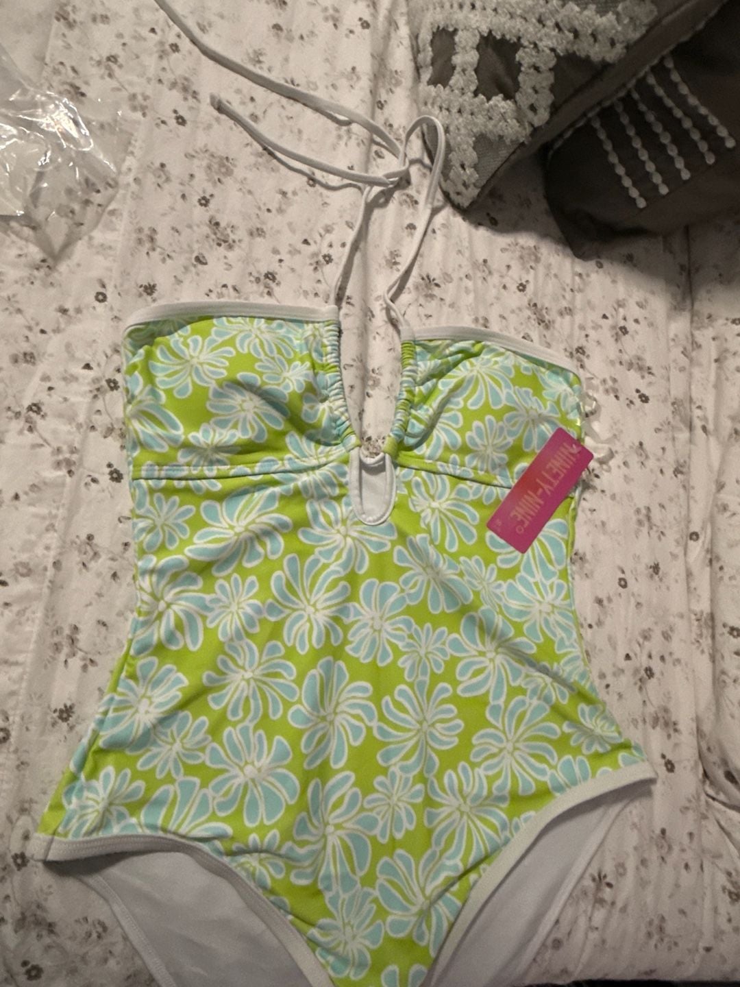 Product thumbnail 3
