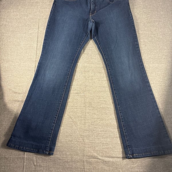 Levi's 315 Shaping Bootcut Jeans Women's Size 32 Dark Wash