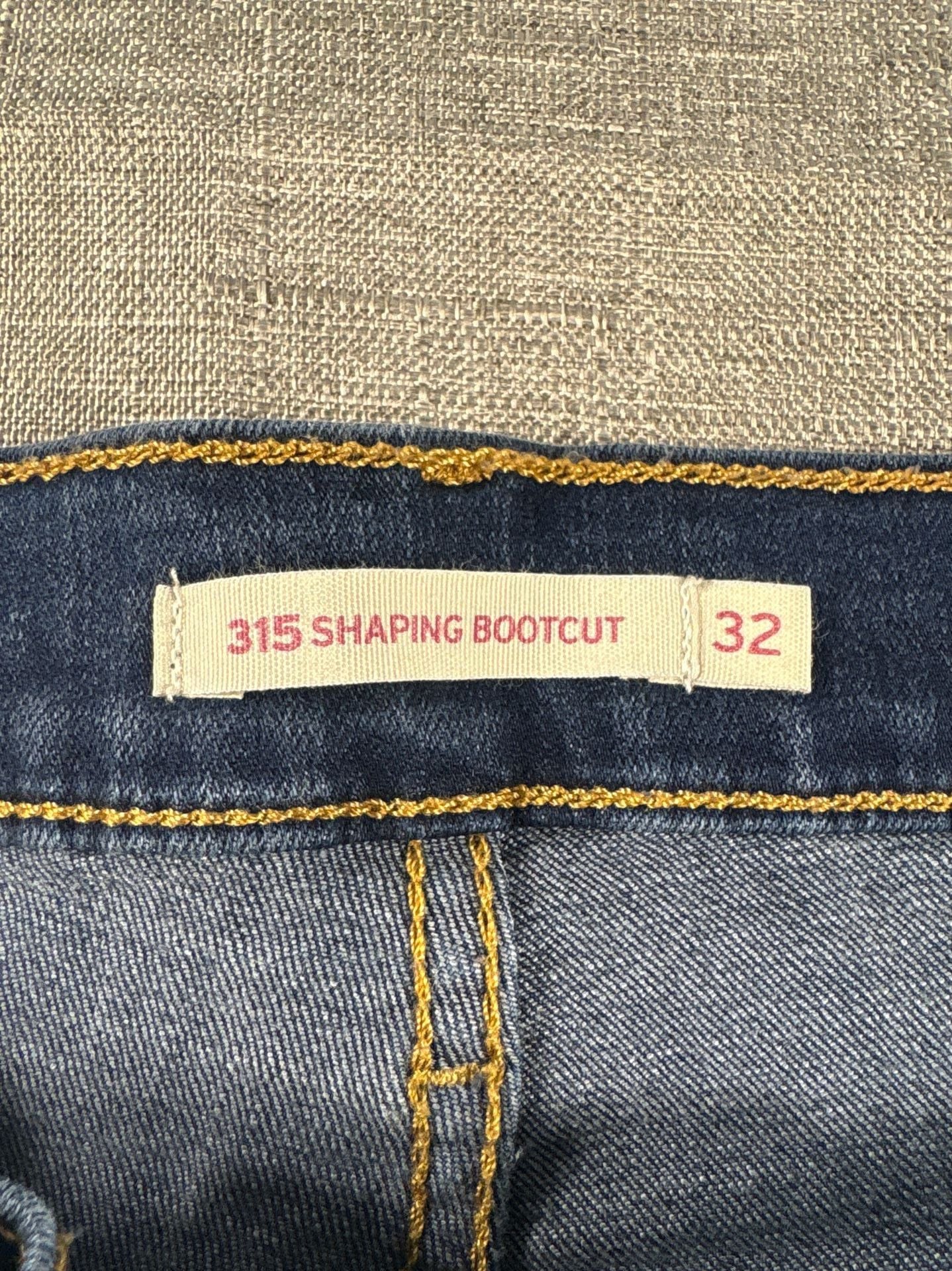 Levi's 315 Shaping Bootcut Jeans Women's Size 32 Dark Wash 3