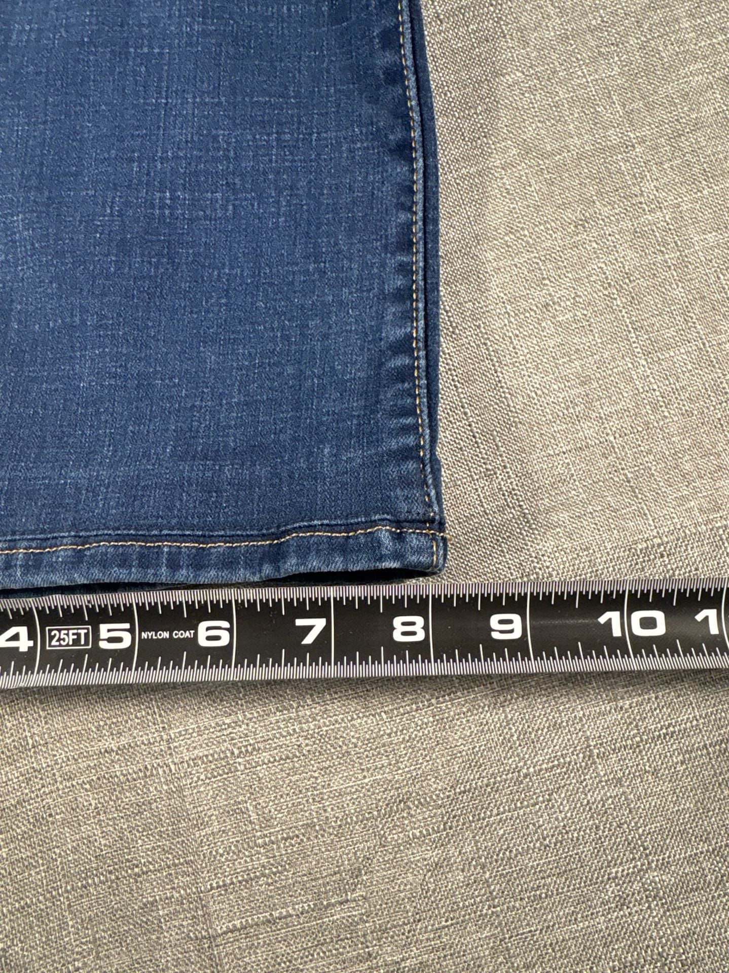 Levi's 315 Shaping Bootcut Jeans Women's Size 32 Dark Wash 8