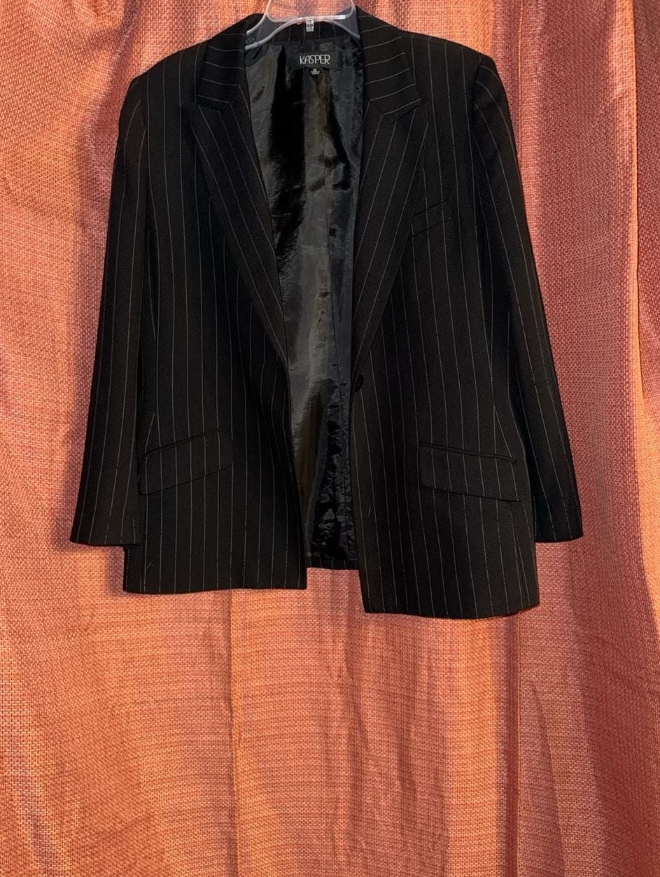 Kasper Women's Black Pinstripe Fully Lined Suit Blazer Jacket Size 16 2