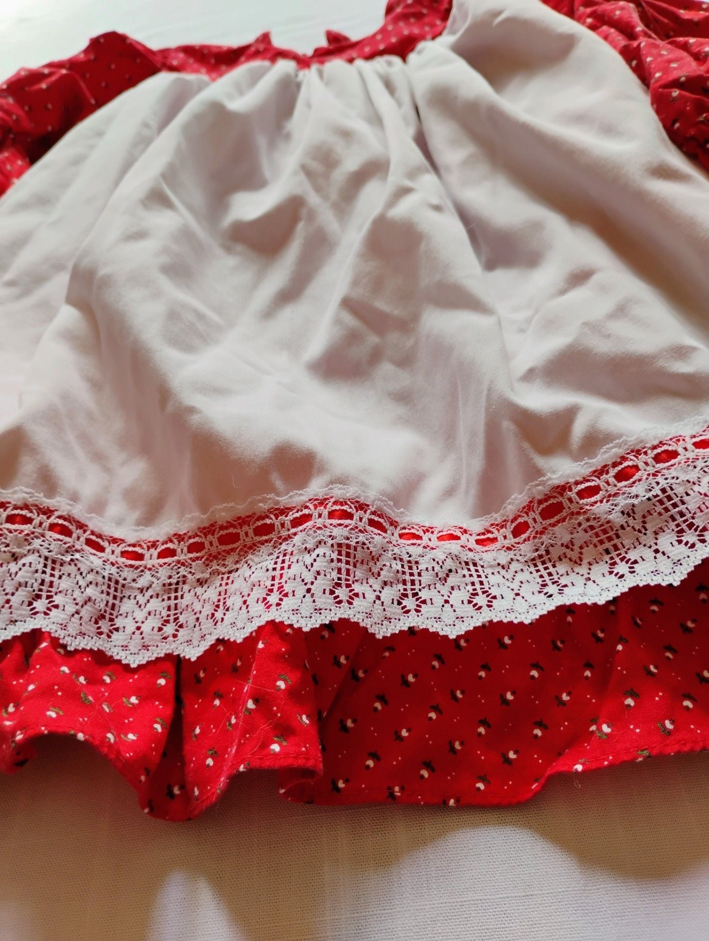 Vintage Peaches 'n Cream Red Floral Pinafore Dress - Size 4T 4
