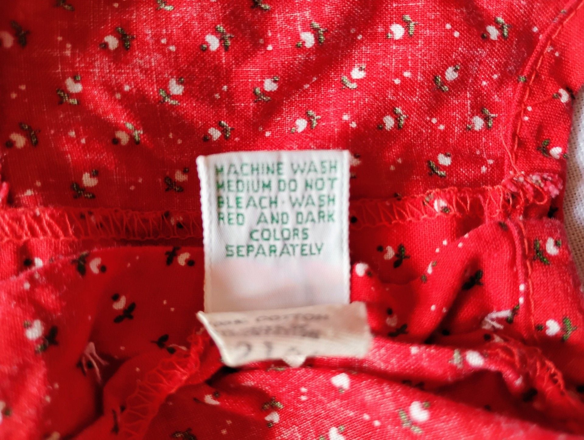 Vintage Peaches 'n Cream Red Floral Pinafore Dress - Size 4T 10