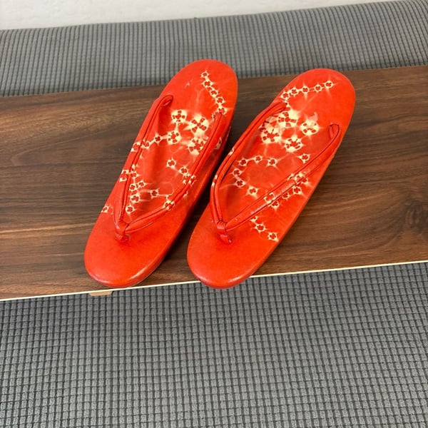 Vintage Japanese Red Lacquer Zori Kimono Platform Sandals