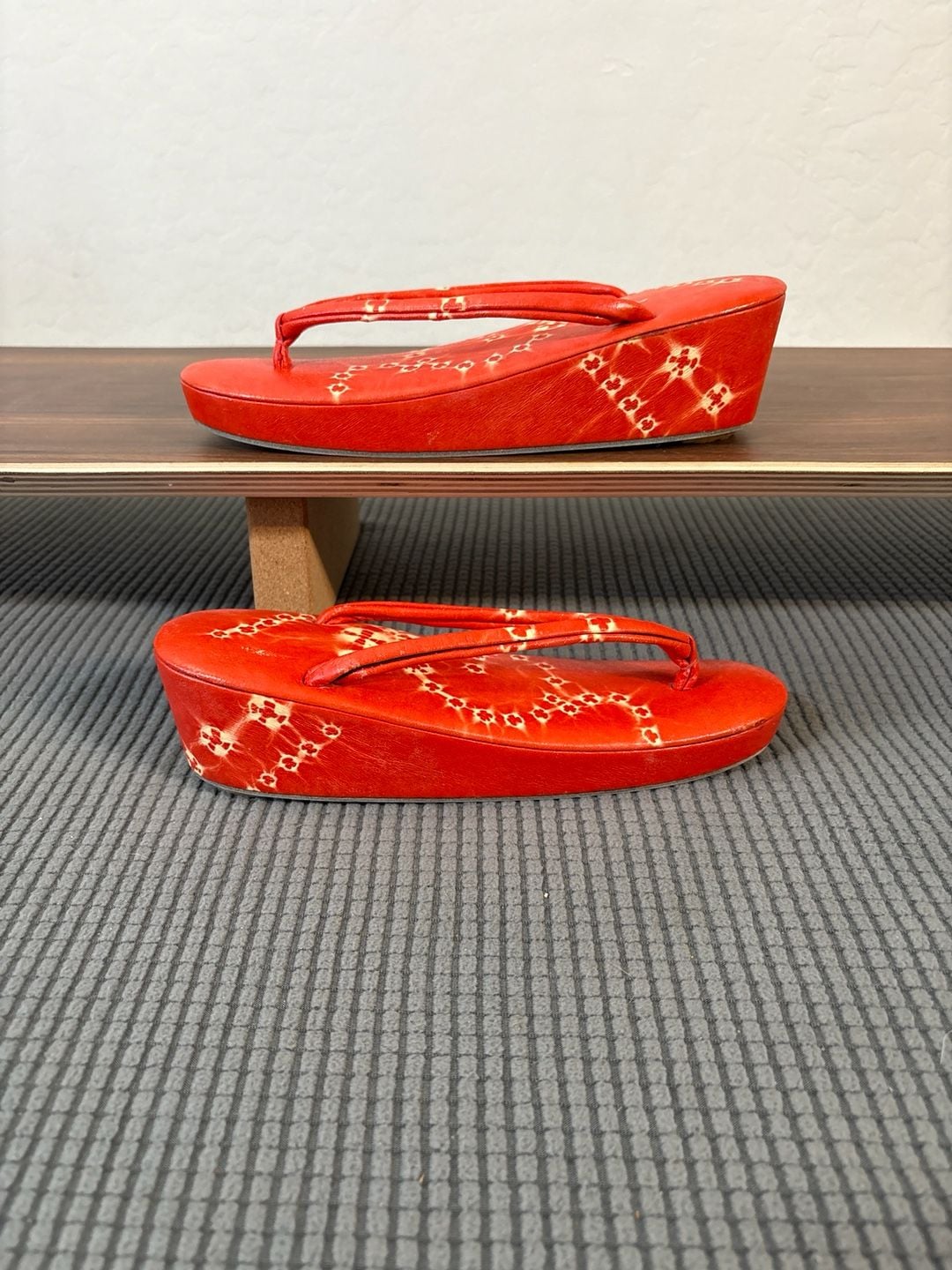 Vintage Japanese Red Lacquer Zori Kimono Platform Sandals 4