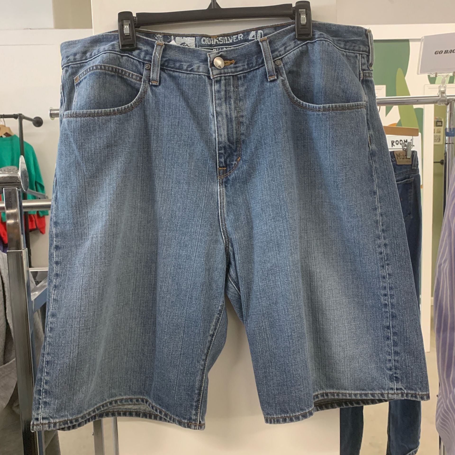 Vintage Quiksilver Men's Regular Fit Baggy Denim Jorts Size 40” (OF) 2
