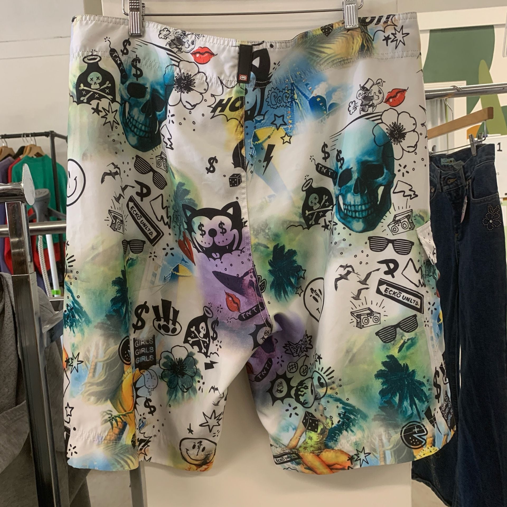 Vintage Eckō Unltd. All Over Graffiti Print Board Shorts Men’s Size 38” (OF) 5