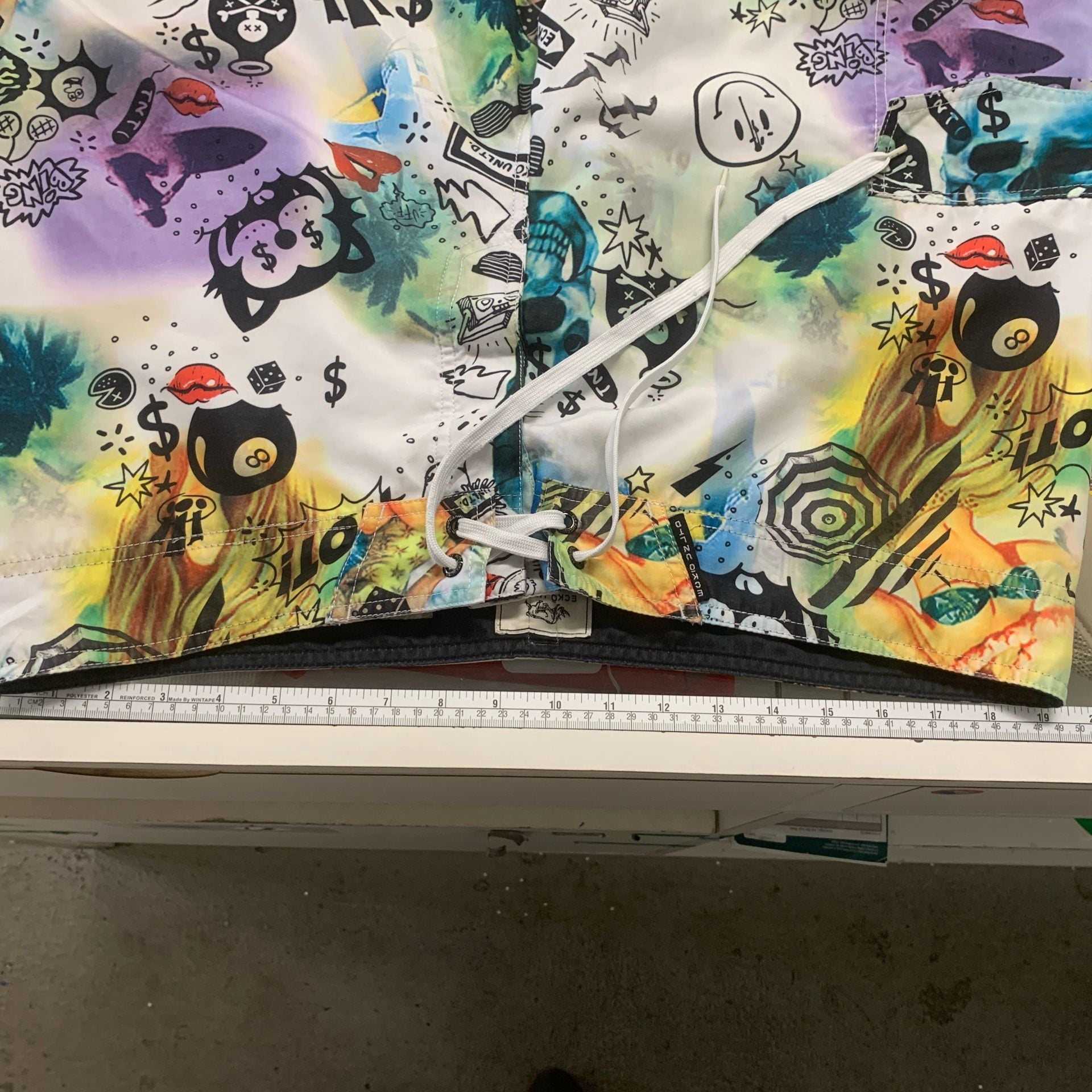 Vintage Eckō Unltd. All Over Graffiti Print Board Shorts Men’s Size 38” (OF) 7