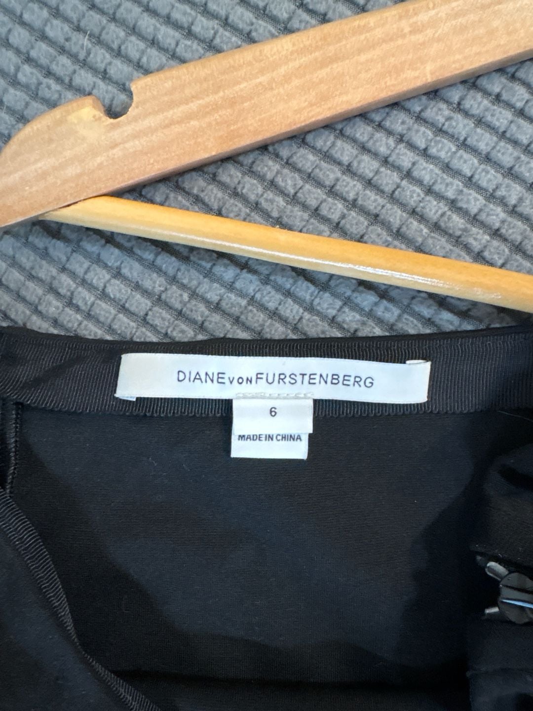 Diane von Furstenberg Black Side Zip Midi Pencil Skirt Size 6 6