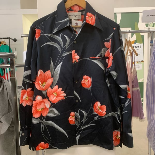 Vtg 80’s Tori Richard Honolulu Floral Long Sleeve Button Down Shirt Size M (OF)