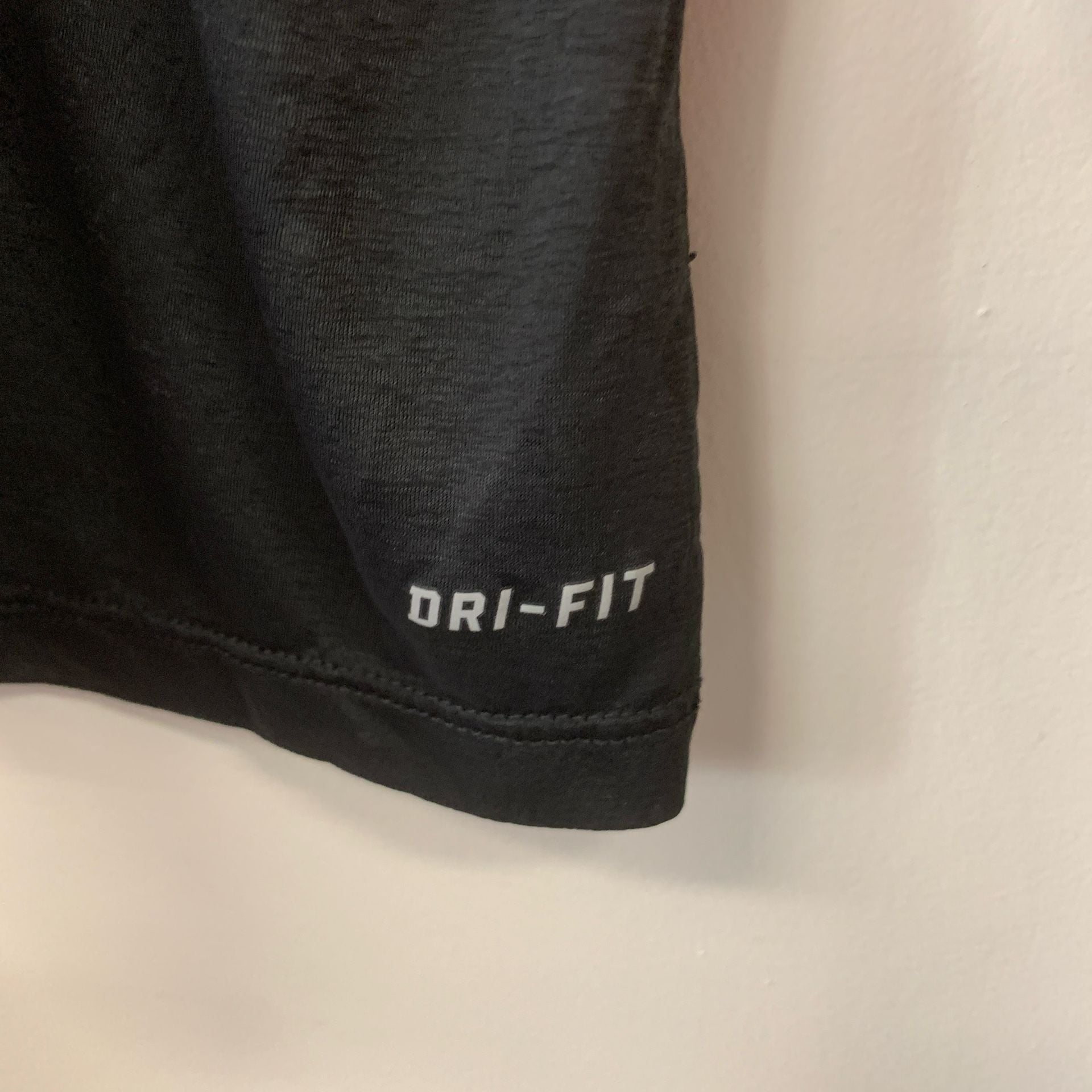 Nike Dri-Fit Black Strappy Racerback Mesh Tank Top Women’s Size M (OF) 6