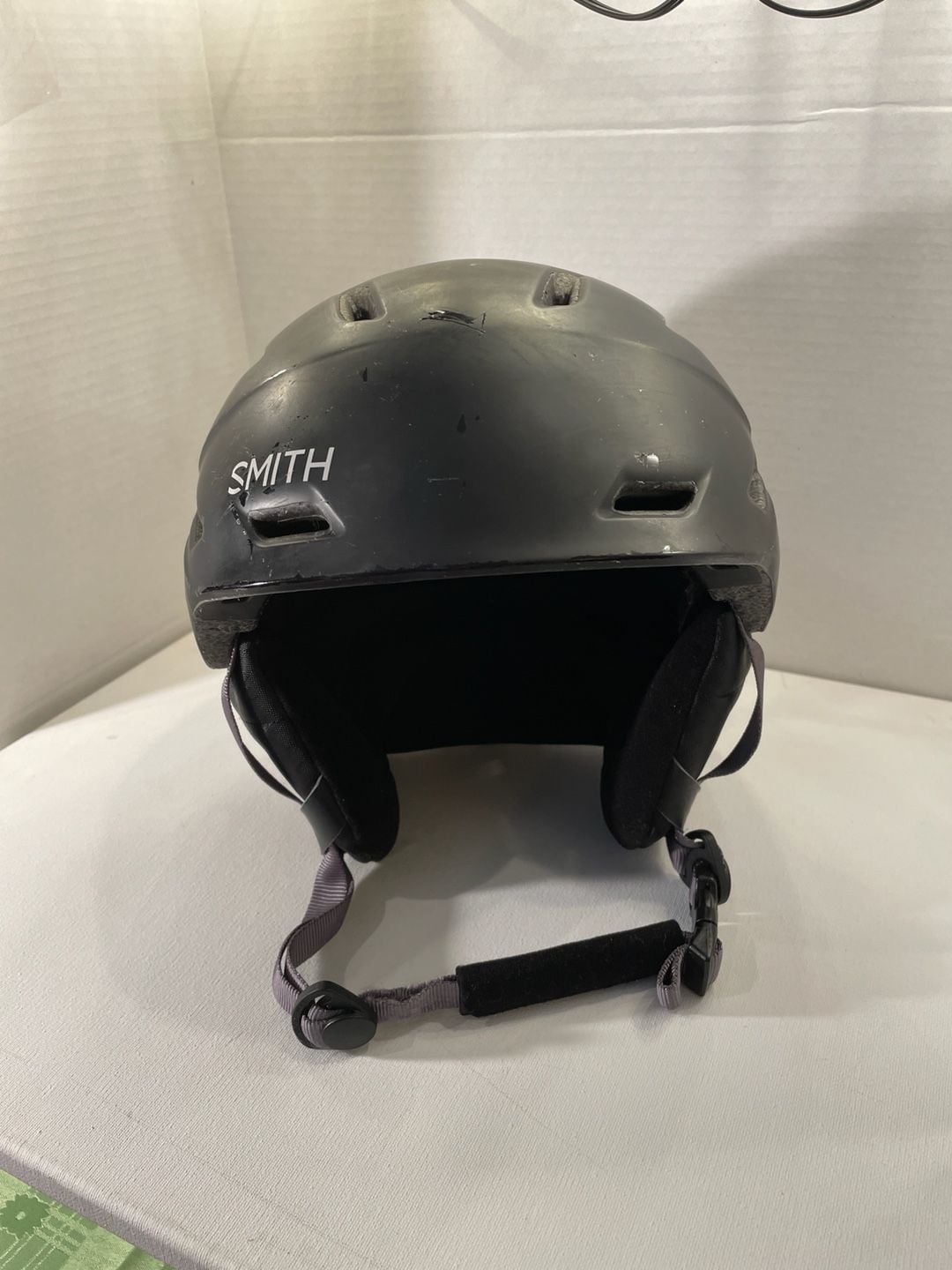 Smith Mission Matte Black Snowboarding/Ski Helmet Mens 2