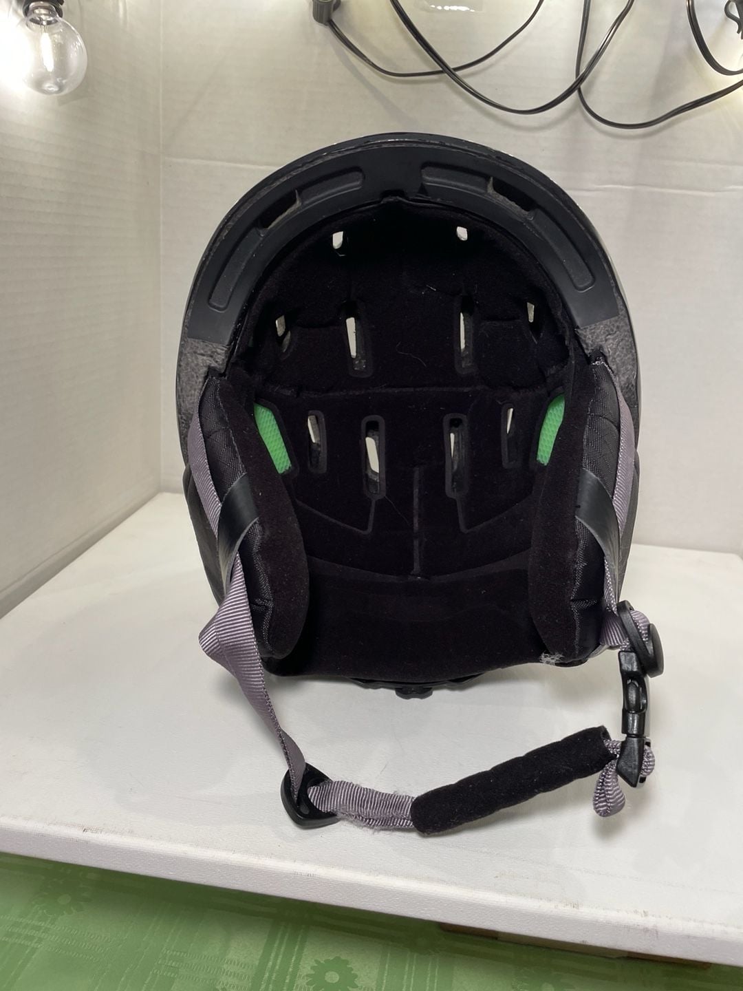Smith Mission Matte Black Snowboarding/Ski Helmet Mens 7