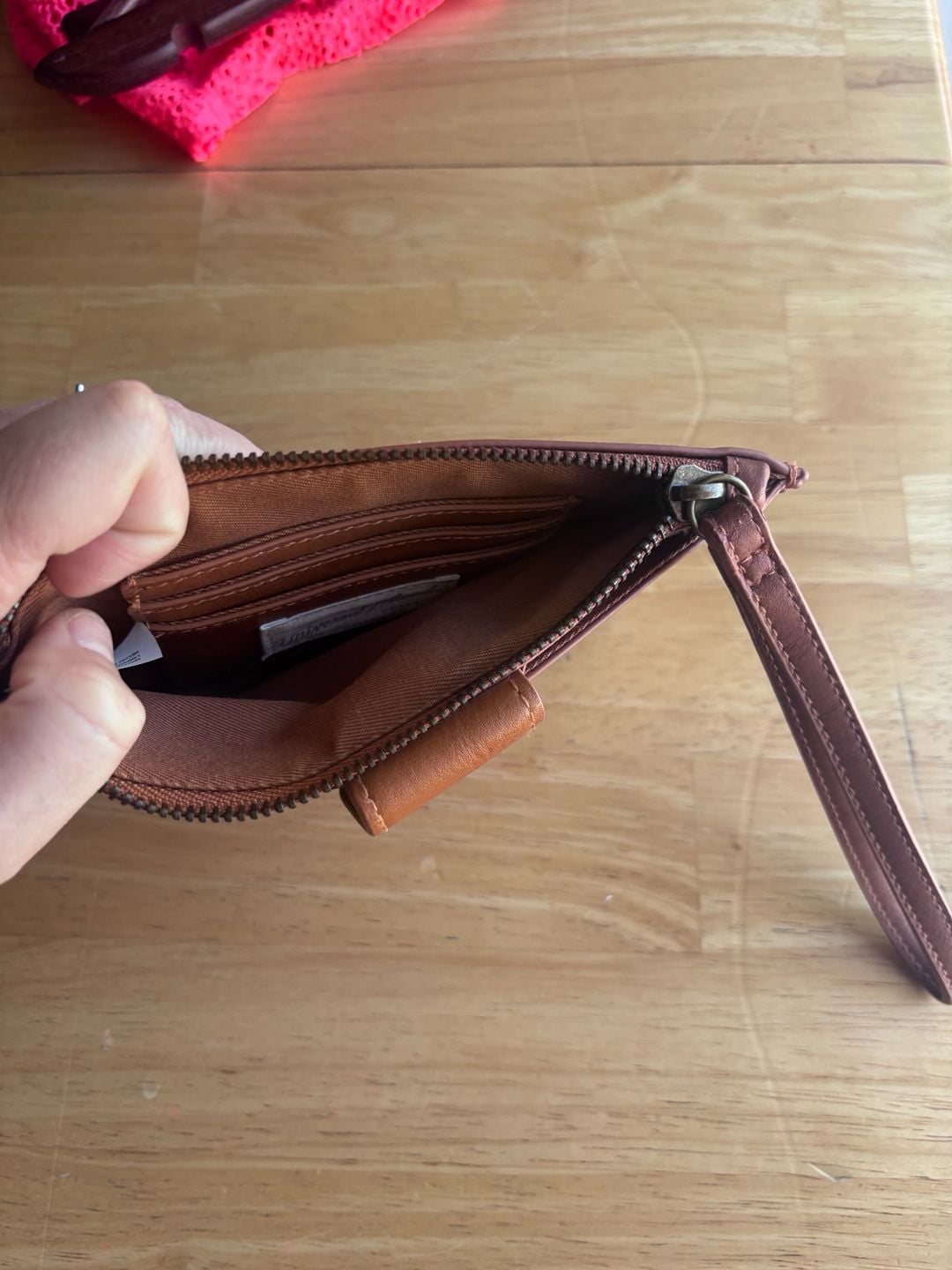 Brown Faux Leather Zip Closure Wristlet with Magnetic Front Pocket  LIKE NEW 8