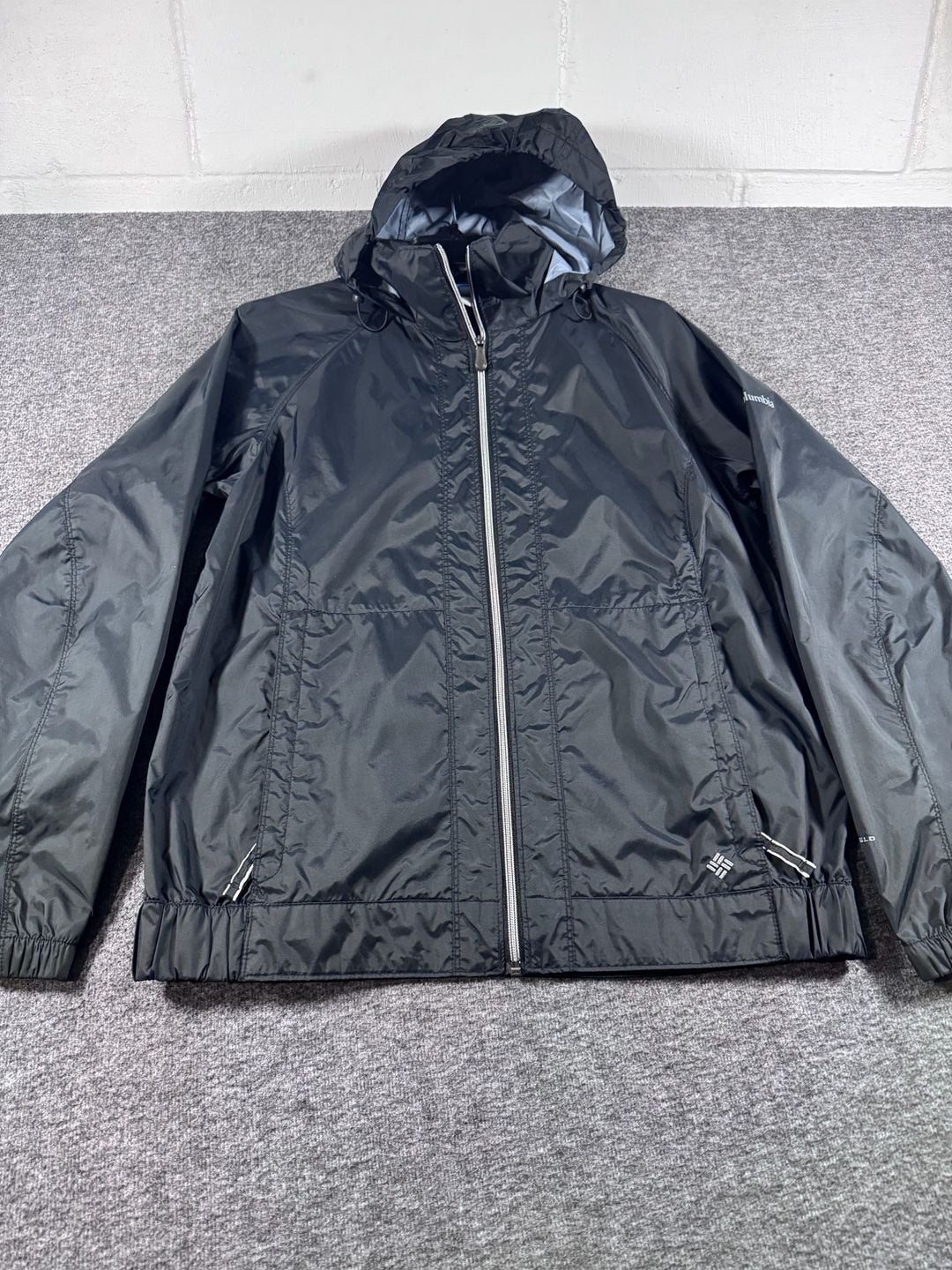 Columbia Women's Omni-Shield Full Zip Hooded Windbreaker Jacket Black Large 3