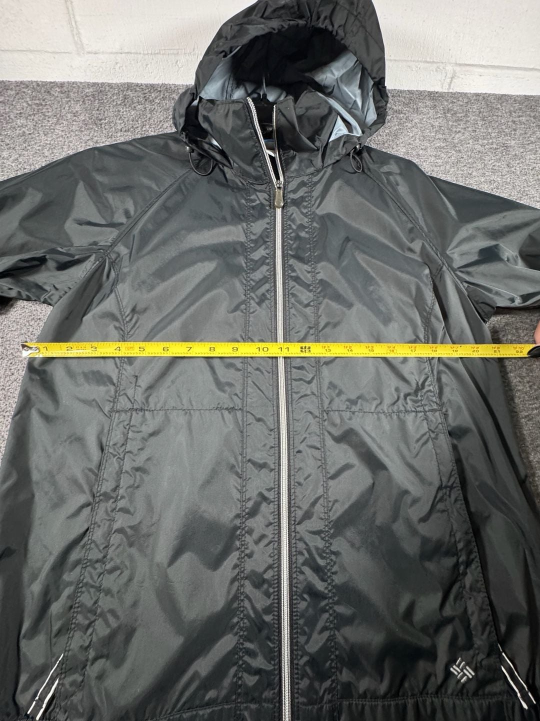 Columbia Women's Omni-Shield Full Zip Hooded Windbreaker Jacket Black Large 9
