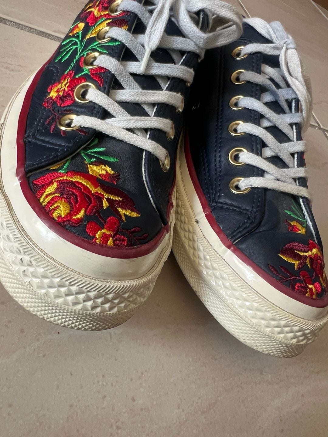 Converse Chuck 70 Low Parkway Floral Embroidered Obsidian Leather Sneakers 5