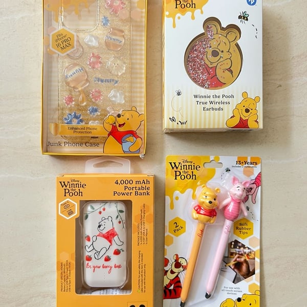 Disney Winnie the Pooh 4-Piece Tech Bundle 