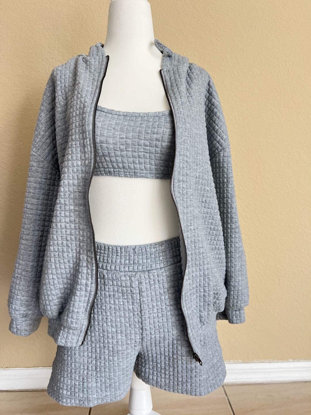 FashionNova Textured 3-Piece Loungewear Set 1