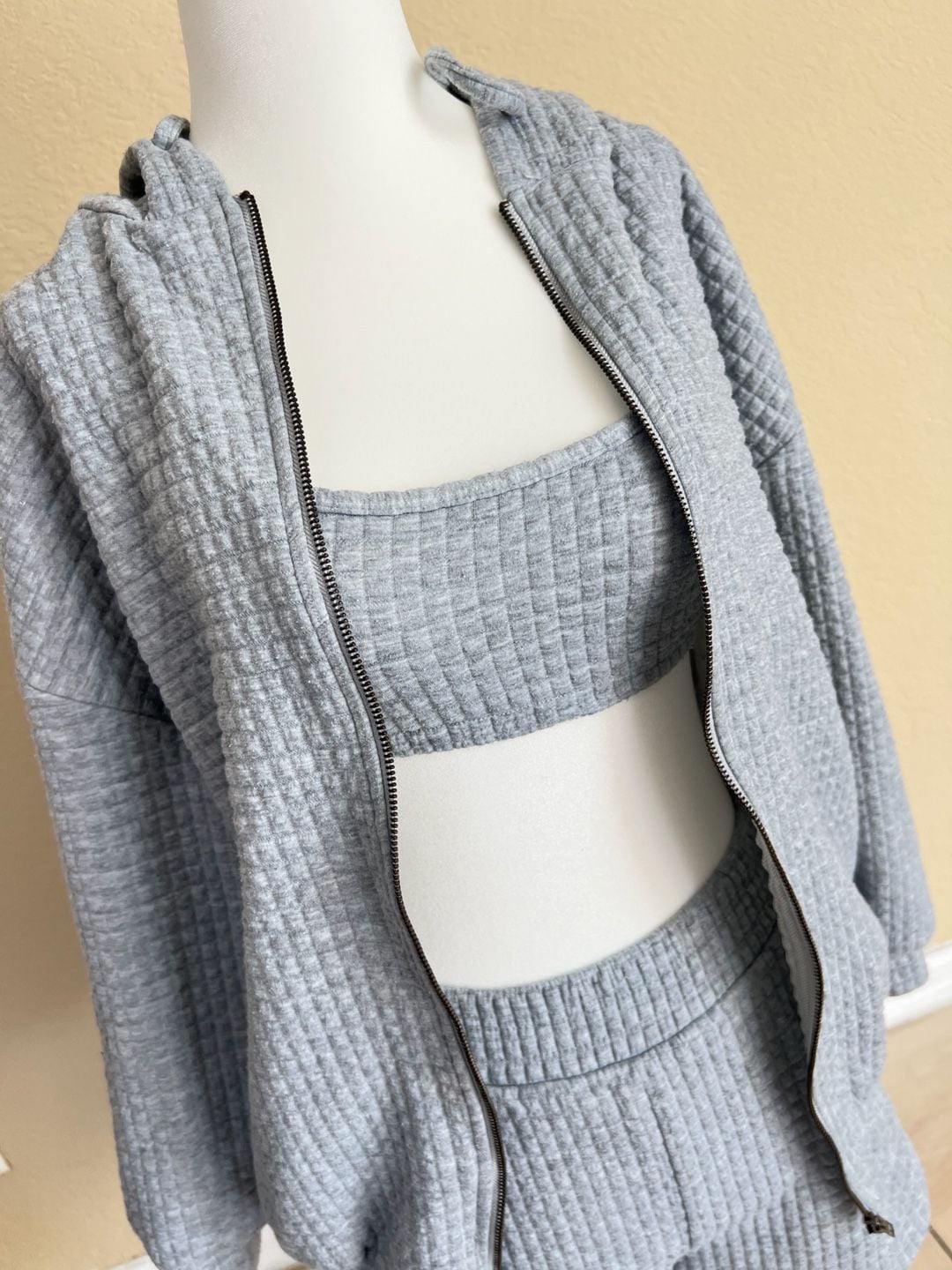 FashionNova Textured 3-Piece Loungewear Set 2