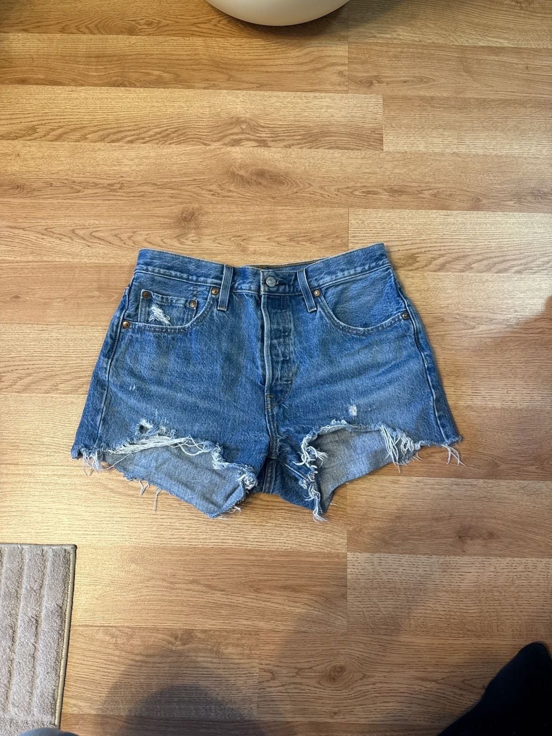 Levi's Premium 501 Original Distressed High Rise Cut-Off Shorts W29 2