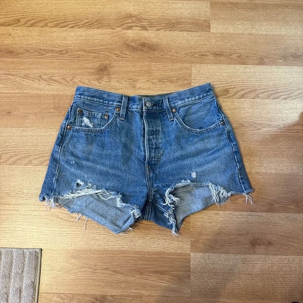 Levi's Premium 501 Original Distressed High Rise Cut-Off Shorts W29