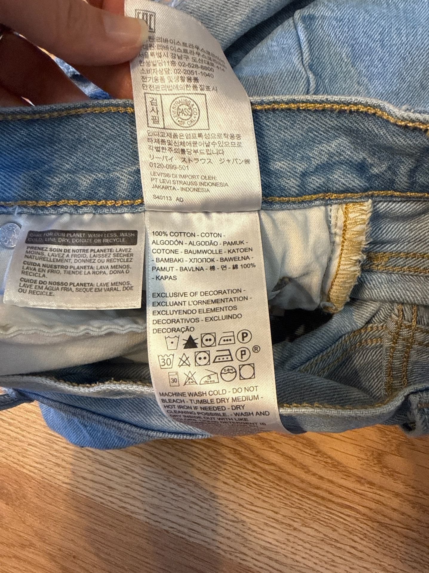 Levi's Women's 501 Original High Rise Denim Cutoff Shorts - Light Wash 7