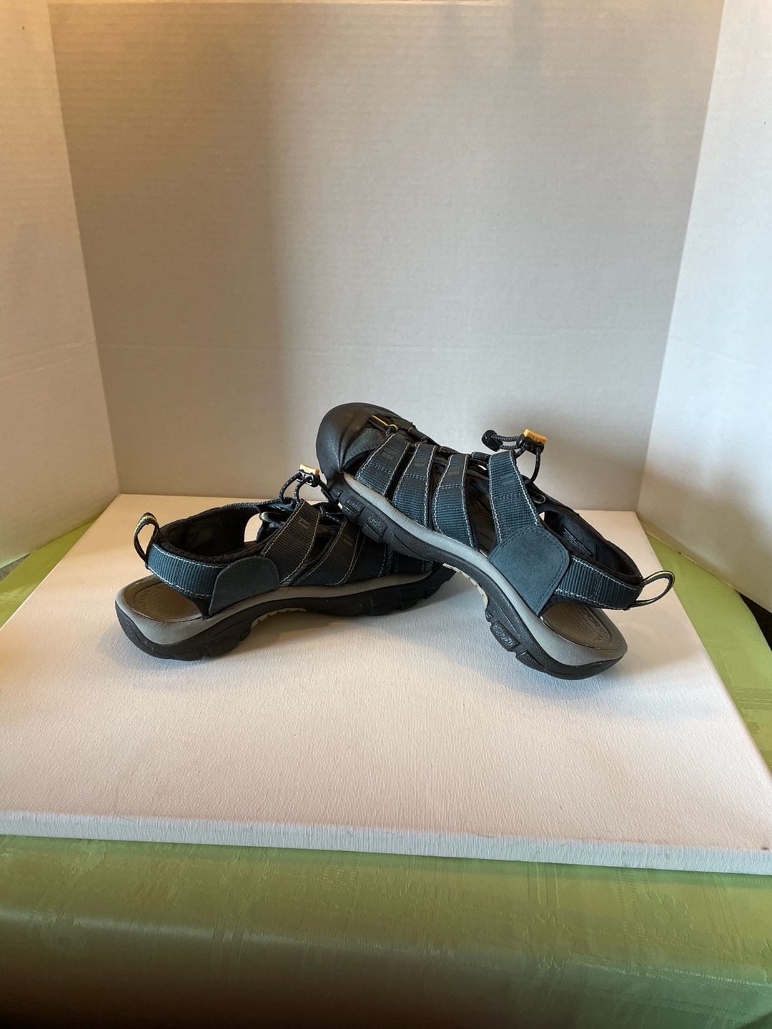 KEEN Newport H2 Waterproof Hiking Sandals Navy Medium Grey Men's Size 9.5 5