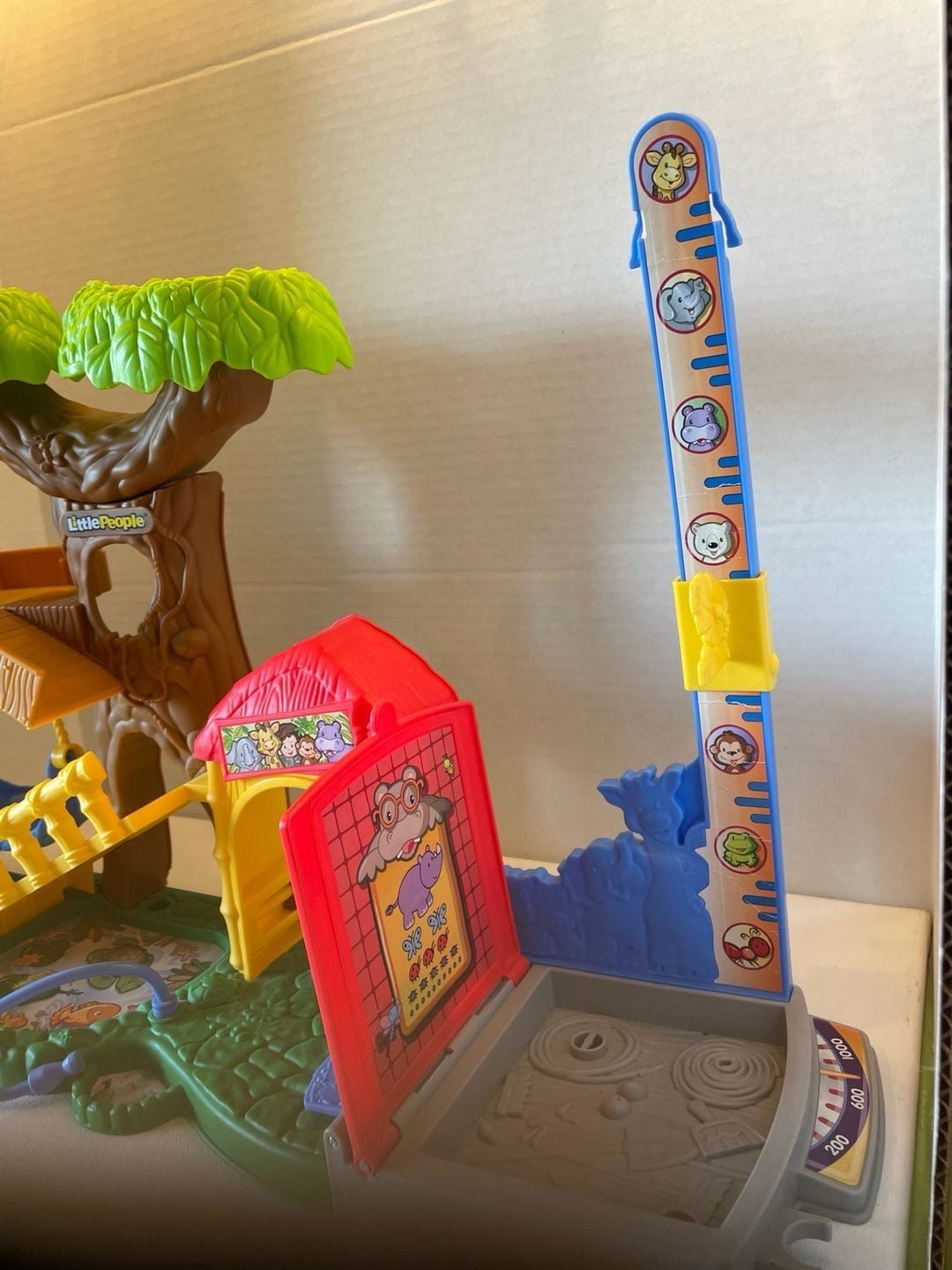 Fisher-Price Little People Animal Rescue Treehouse & Zoo Playset 7